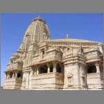 Yet another beautiful Jain temple...