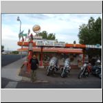 SnowCap diner in Seligman